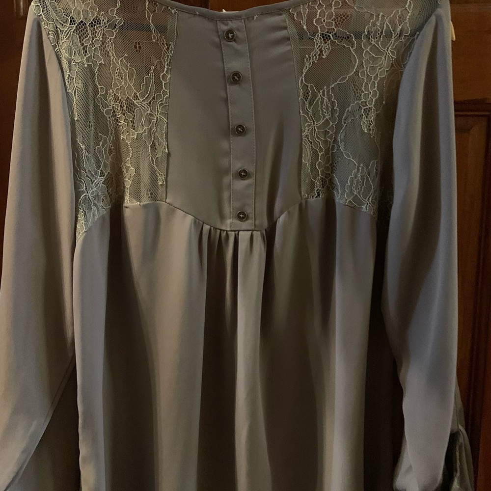 Grey blouse w/lace details on shoulders and back